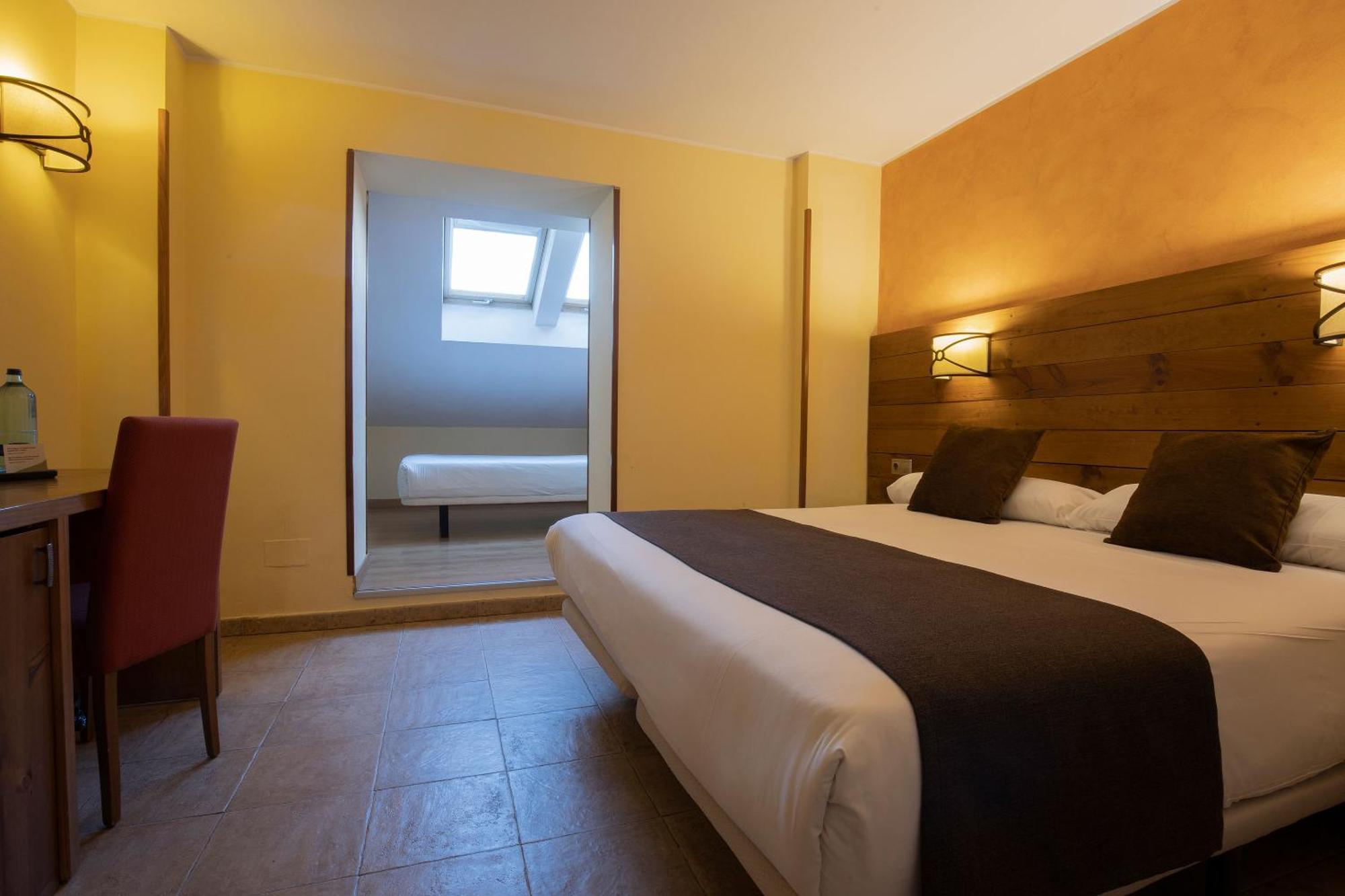 Hotel Magic Pas ปาสเดลากาซา ภายนอก รูปภาพ