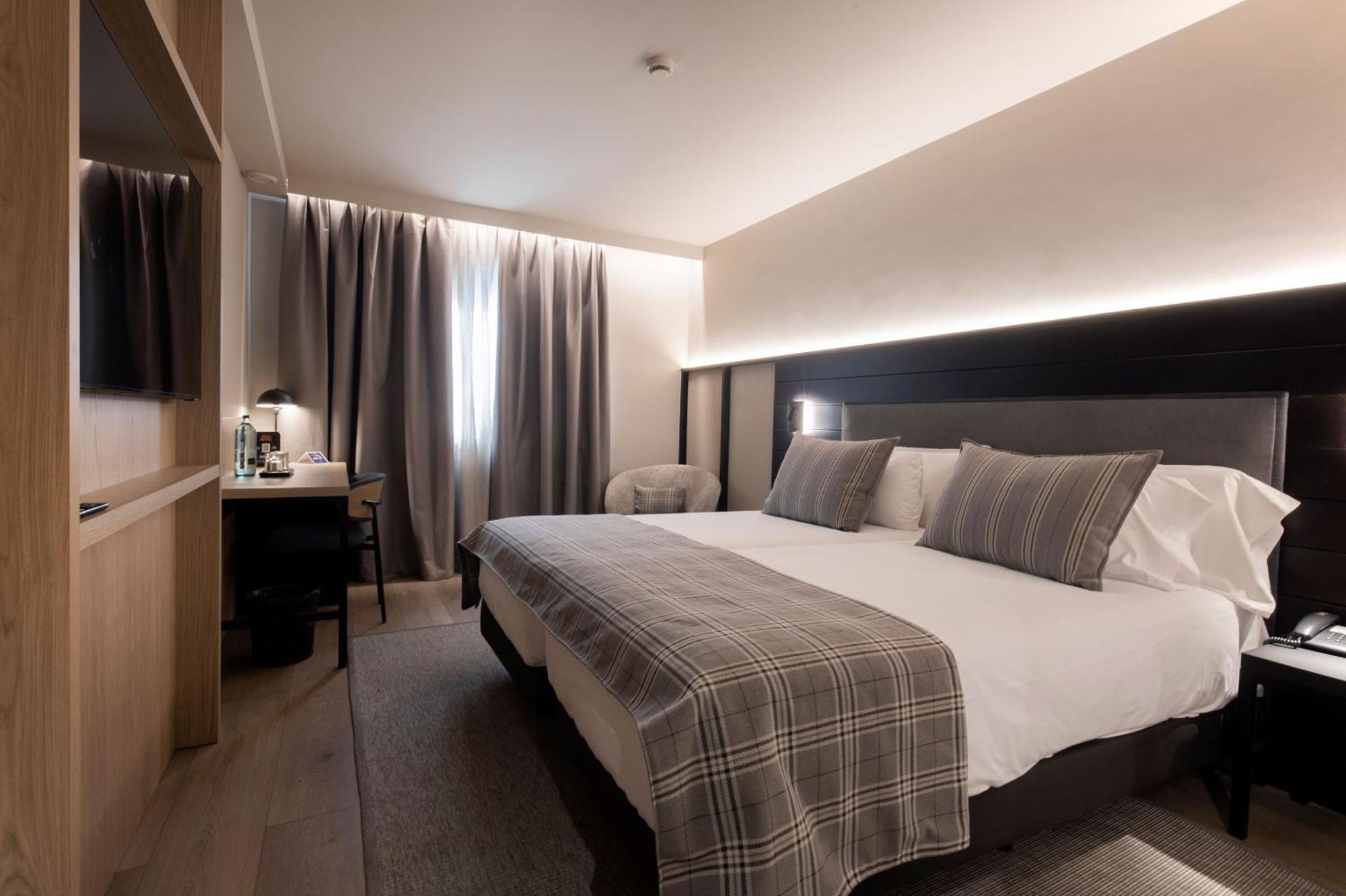 Hotel Magic Pas ปาสเดลากาซา ภายนอก รูปภาพ