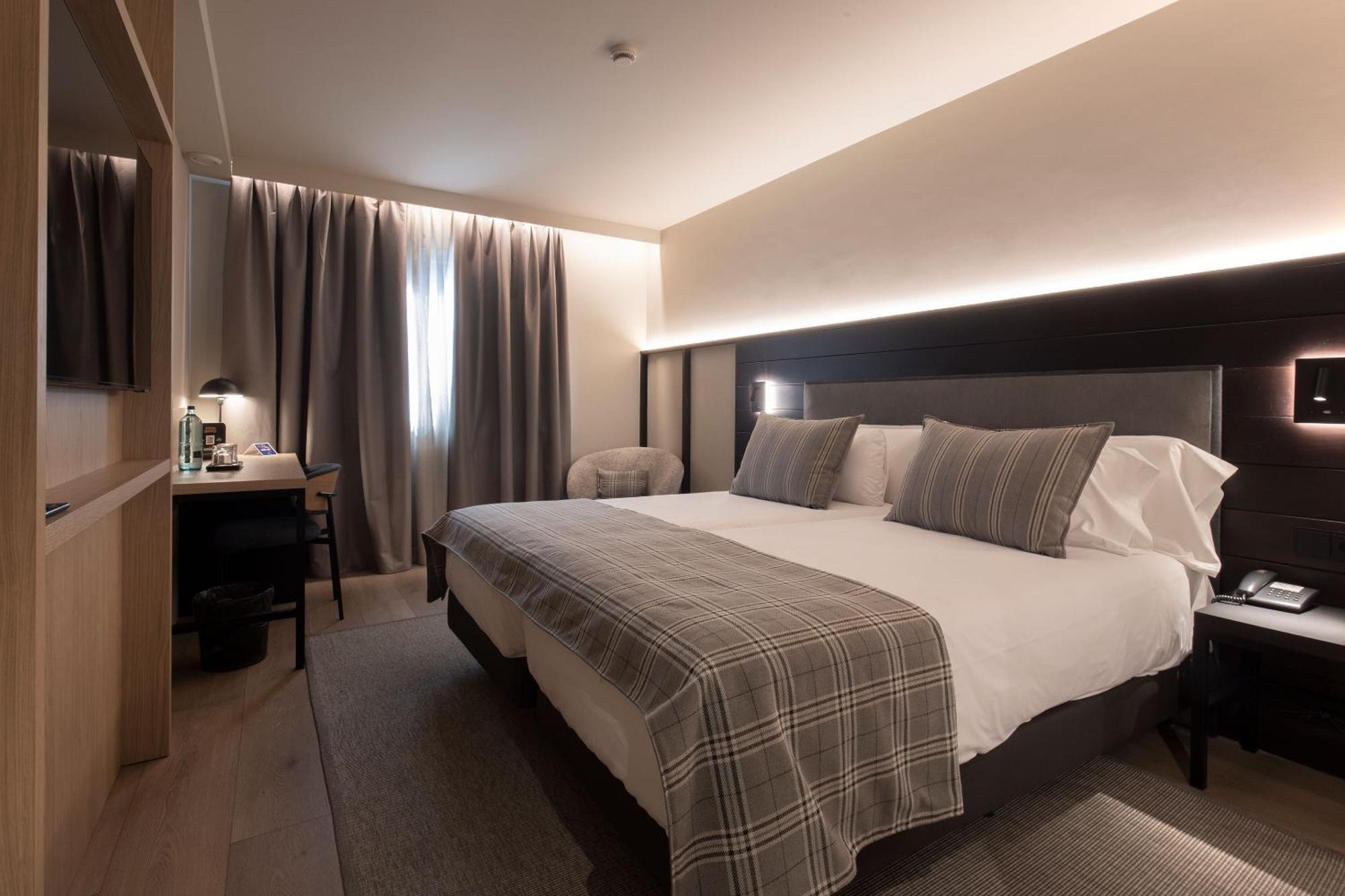 Hotel Magic Pas ปาสเดลากาซา ภายนอก รูปภาพ