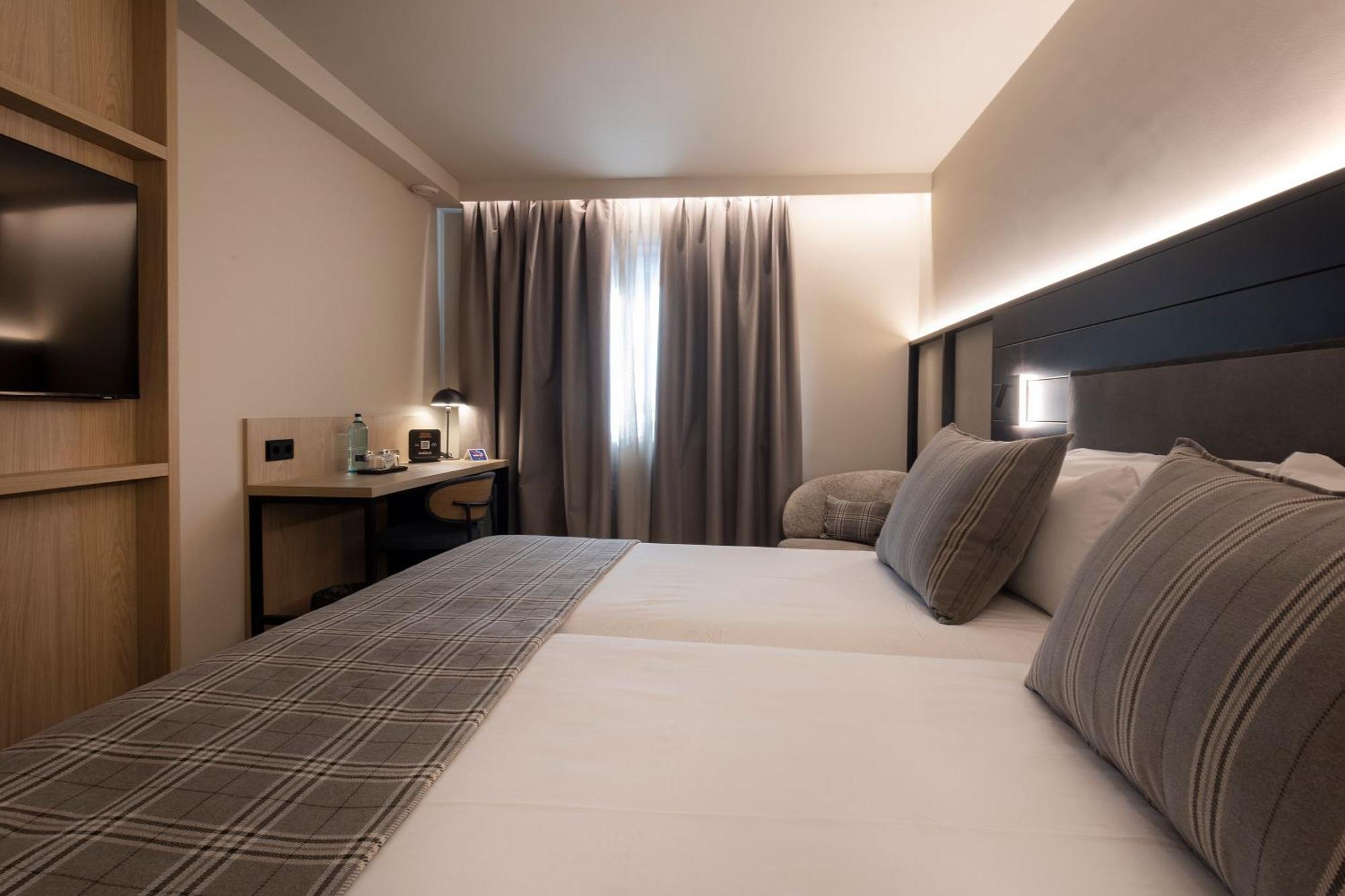 Hotel Magic Pas ปาสเดลากาซา ภายนอก รูปภาพ