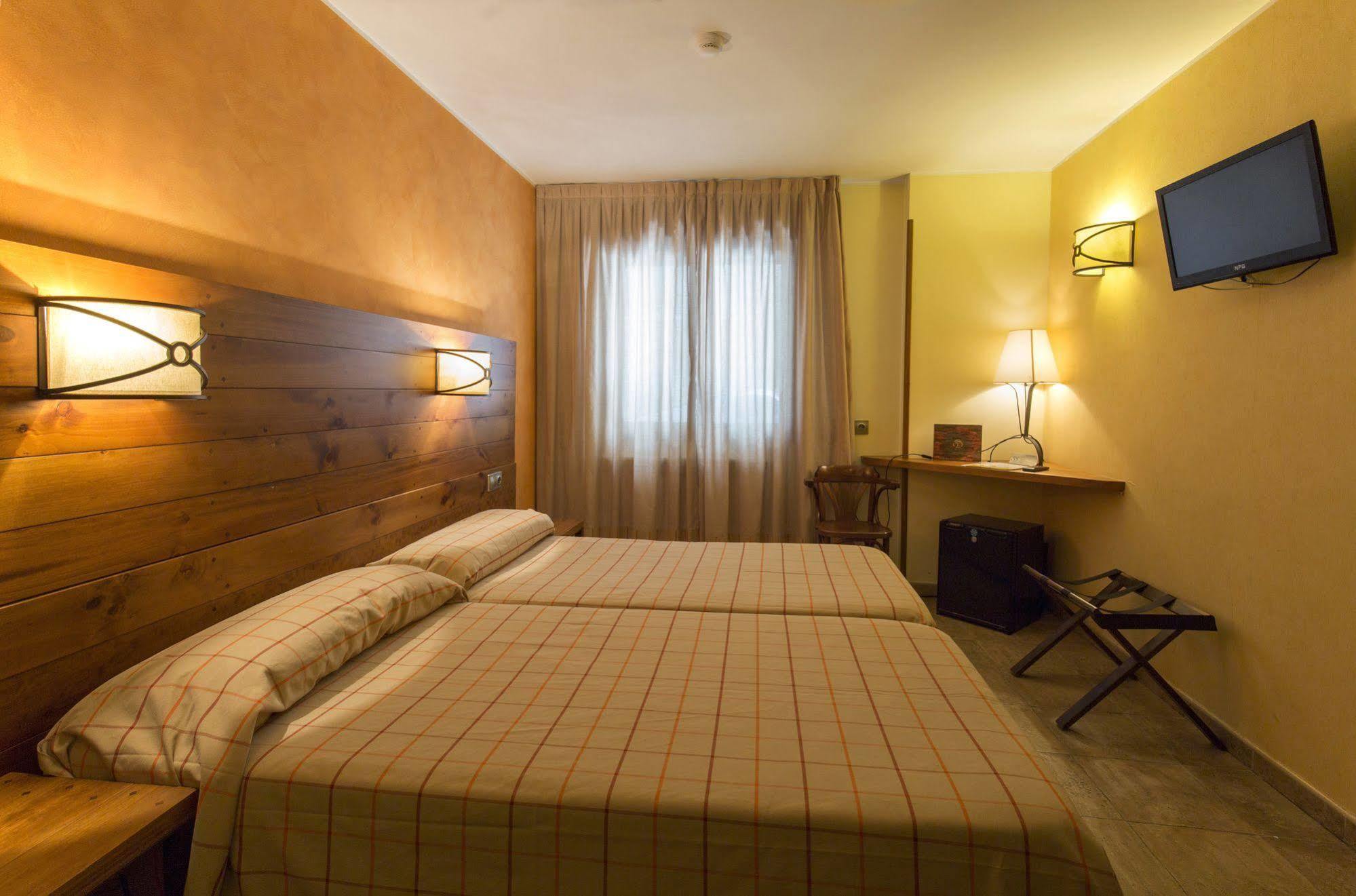 Hotel Magic Pas ปาสเดลากาซา ภายนอก รูปภาพ